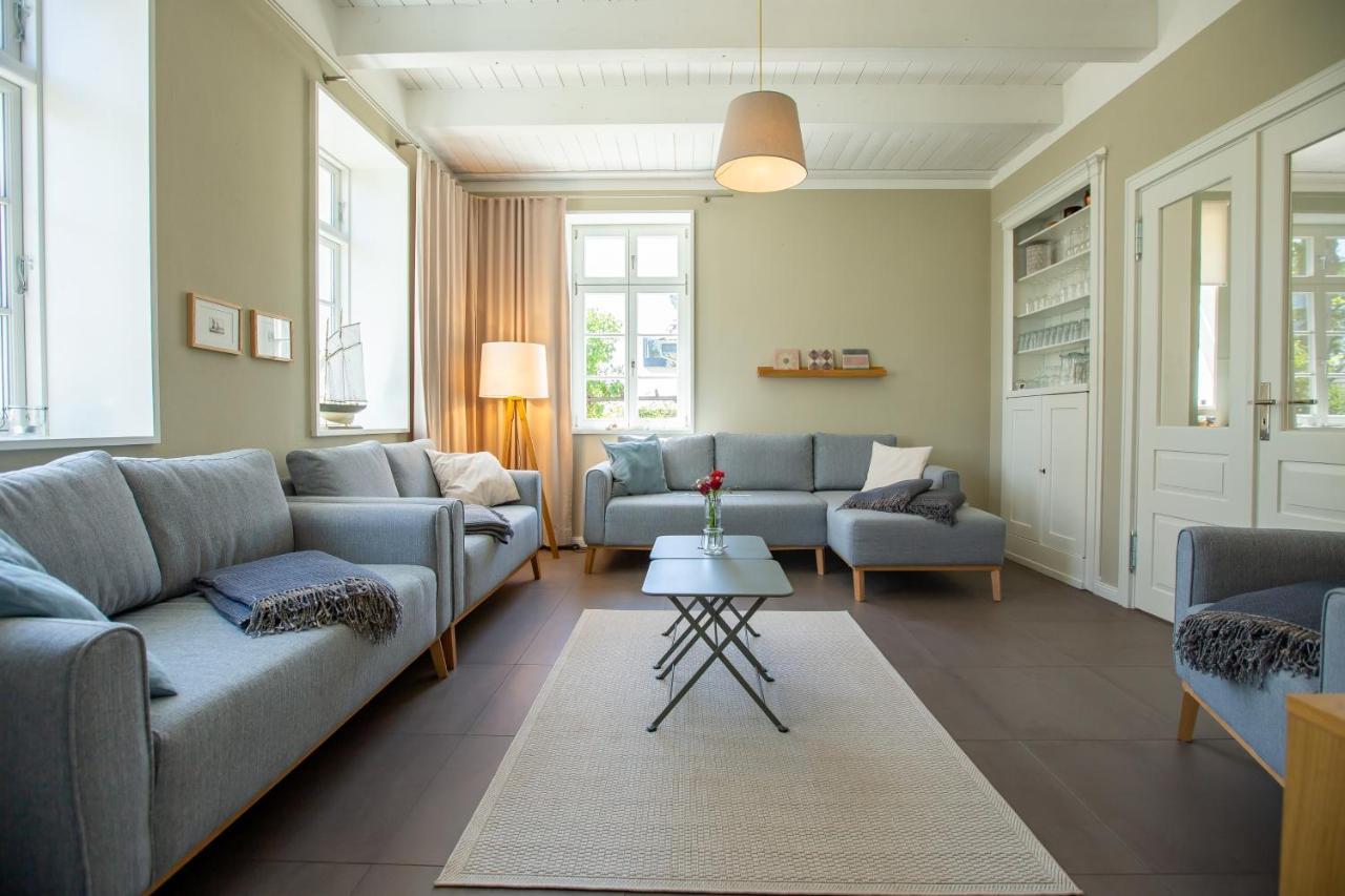 Kapitaenshaus Luv & Lee Villa Вустров Екстериор снимка
