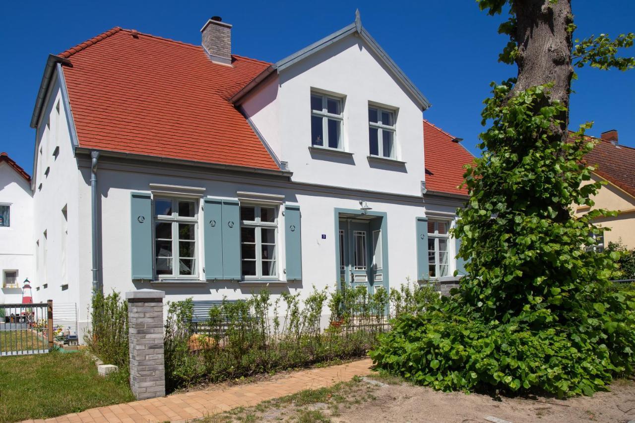 Kapitaenshaus Luv & Lee Villa Вустров Екстериор снимка