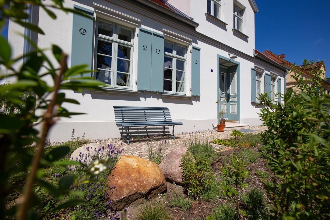Kapitaenshaus Luv & Lee Villa Вустров Екстериор снимка